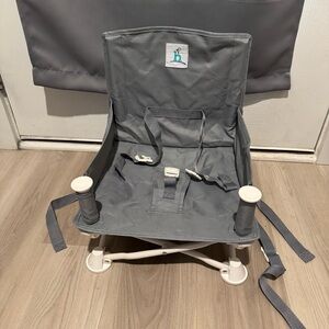 hiccapop OmniBoost Folding Booster
Chair - Gray Portable Booster Seat